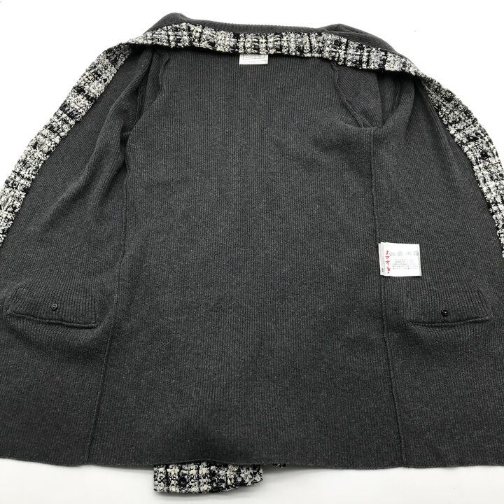 Chanel CC Logo Cardigan Gray — view 5