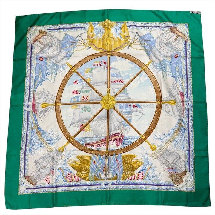 Hermes Vintage Carre 90 Scarf Silk 100% Green — view 7