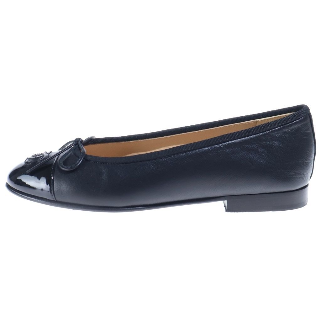 Chanel CC Logo Leather Flat Shoes Pumps Black
