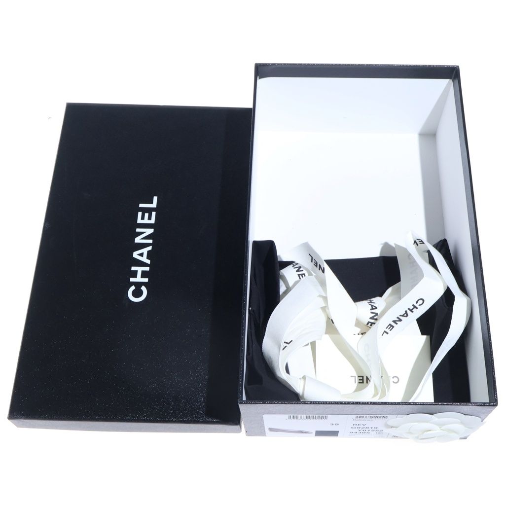 Chanel CC Logo Leather Flat Shoes Pumps Black — view 6