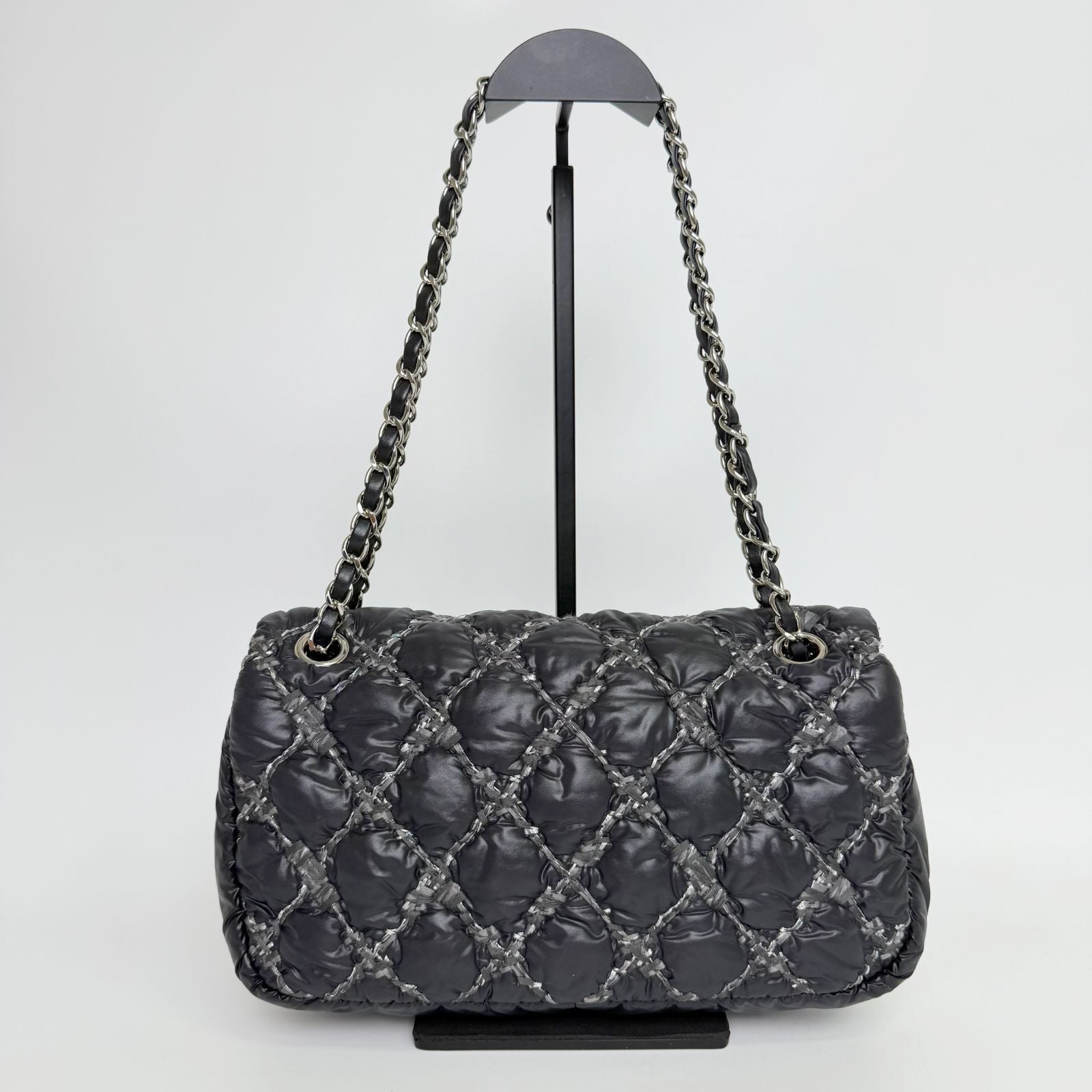 Chanel Quilted Tweed on Stitch Bubble Flap Shoulder Bag Nylon Black Silver Seal — view 5