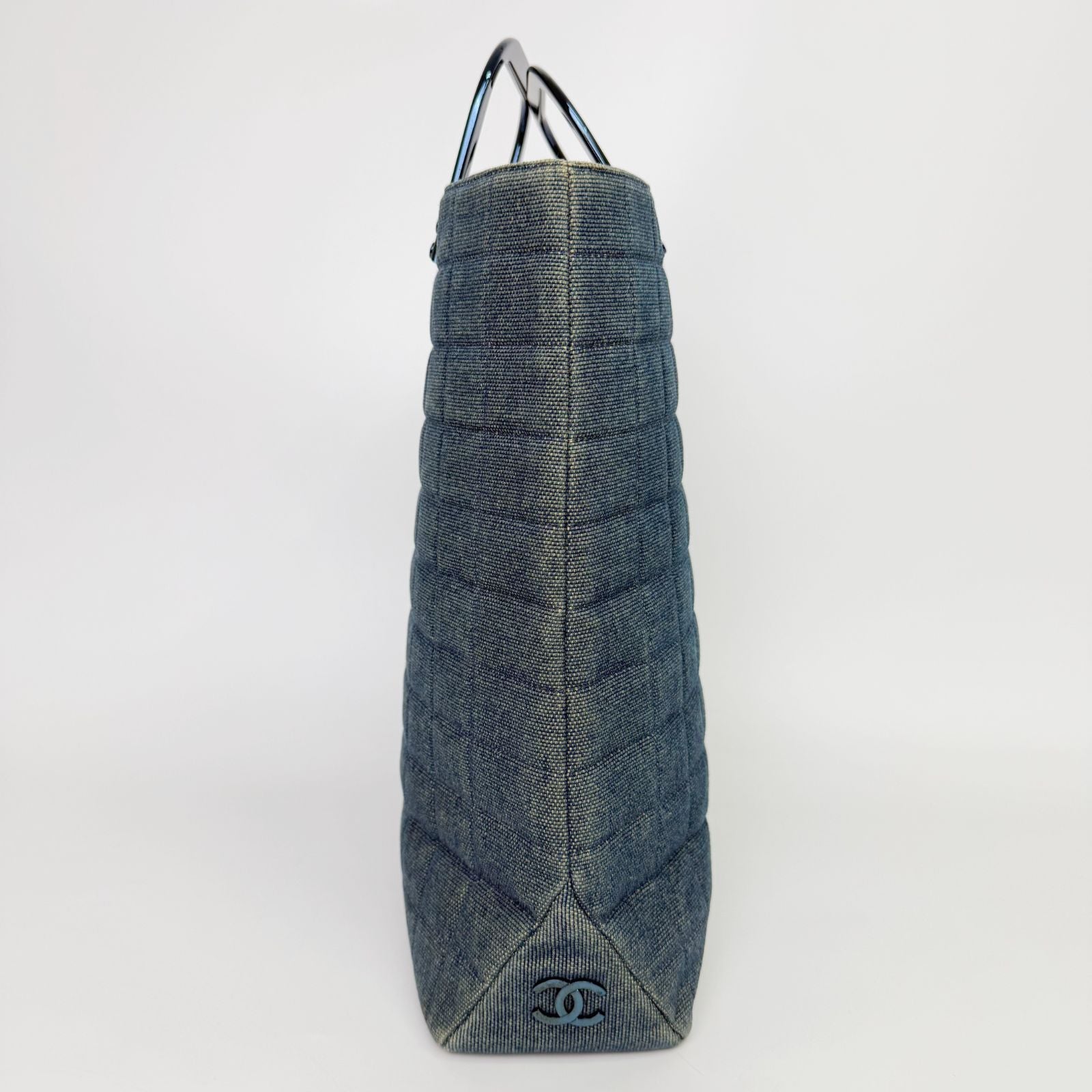 Chanel CC Logo Plastic Chain Handbag Denim Blue Seal Vintage — view 6