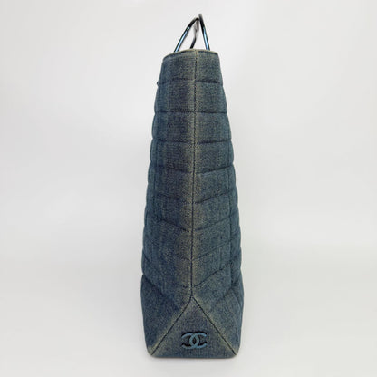Chanel CC Logo Plastic Chain Handbag Denim Blue Seal Vintage — view 4