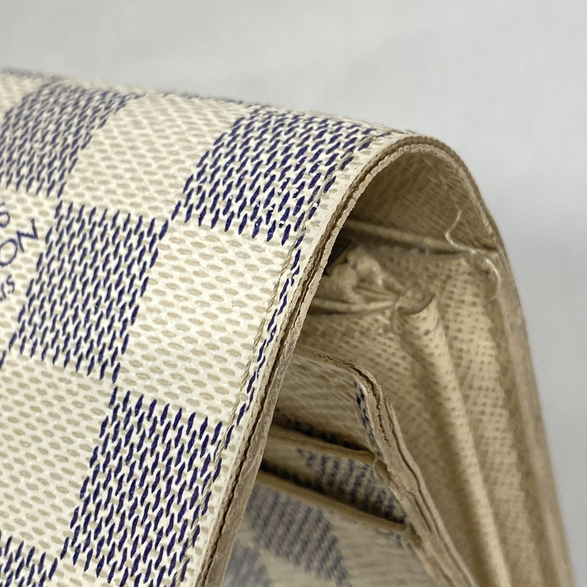 Louis Vuitton Wallet Damier Azur Portefeuille Sarah White — view 5