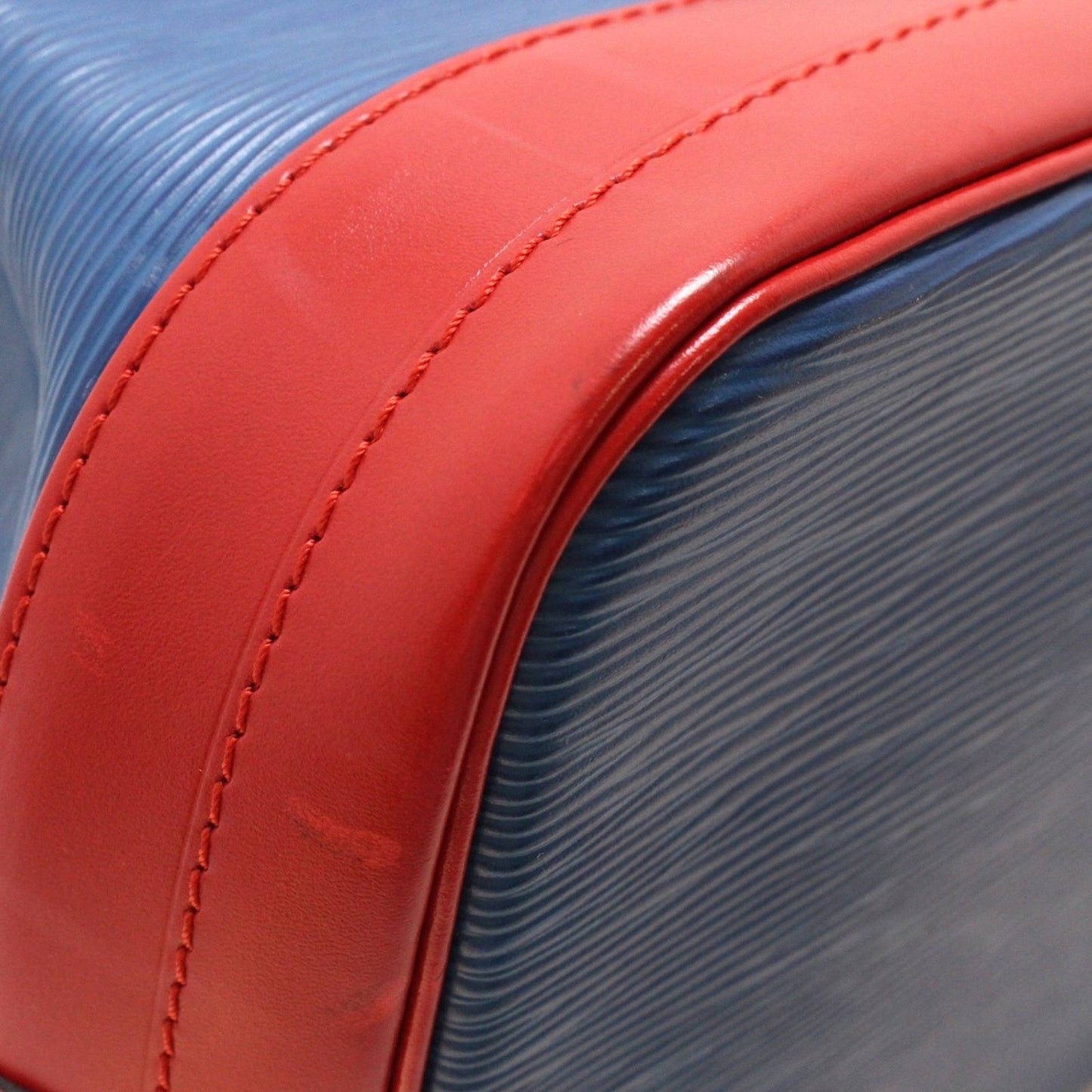 Louis Vuitton Noe Tote Bag Epi Leather Toledo Blue Red Green — view 6