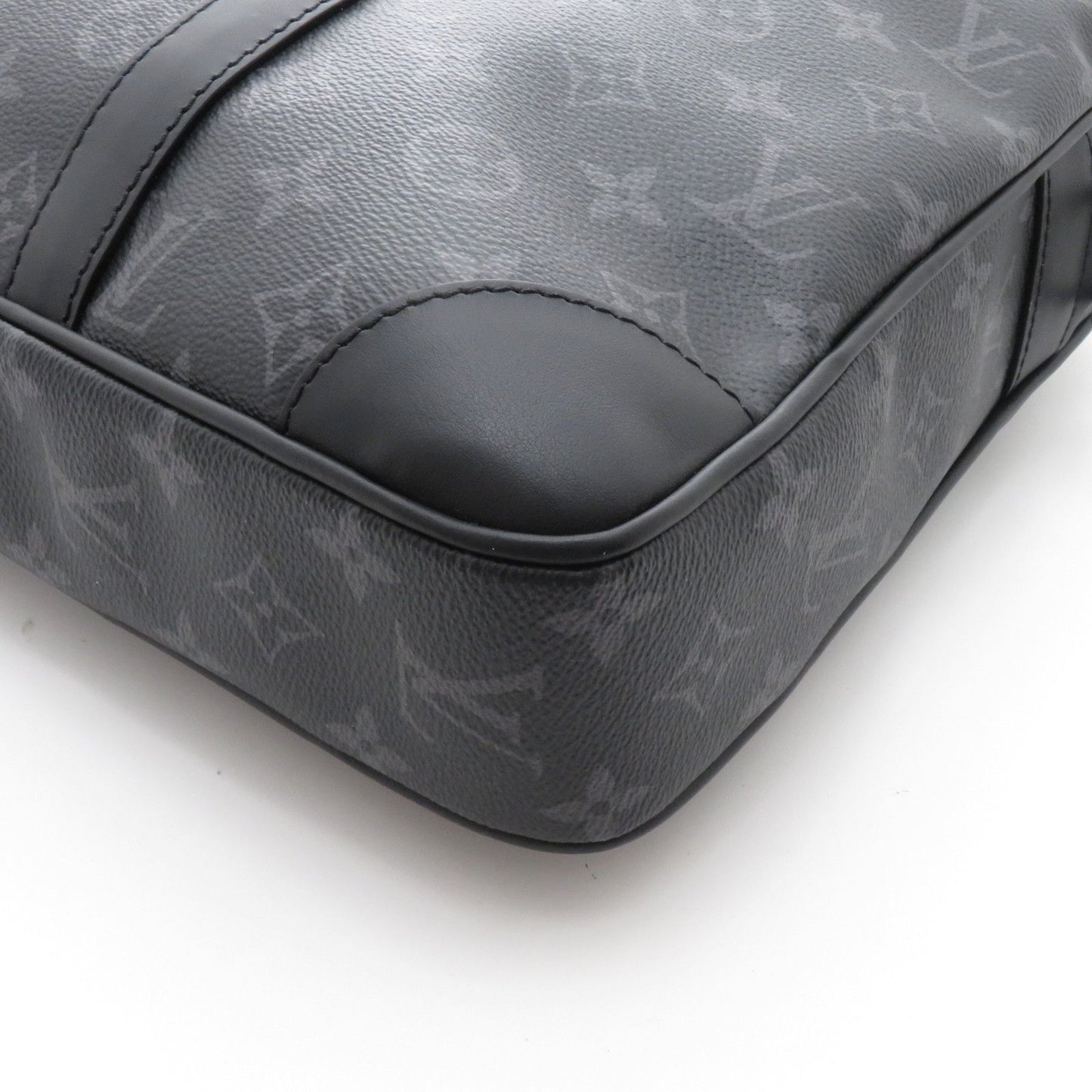 Louis Vuitton Porte Documents Voyage Mono Eclipse Monogram Black — view 6