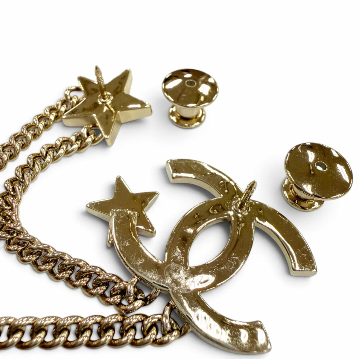 Chanel Metal CC Logo Star Chain Rhinestone Brooch Gold — view 3