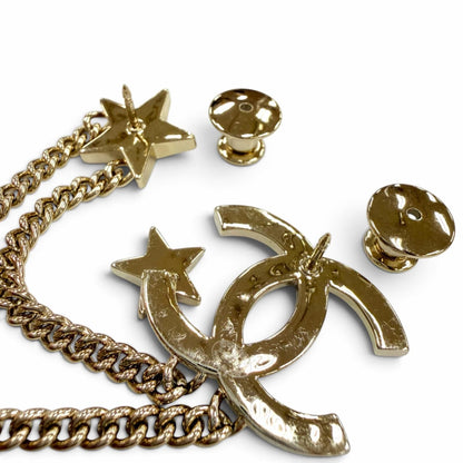 Chanel Metal CC Logo Star Chain Rhinestone Brooch Gold — view 3