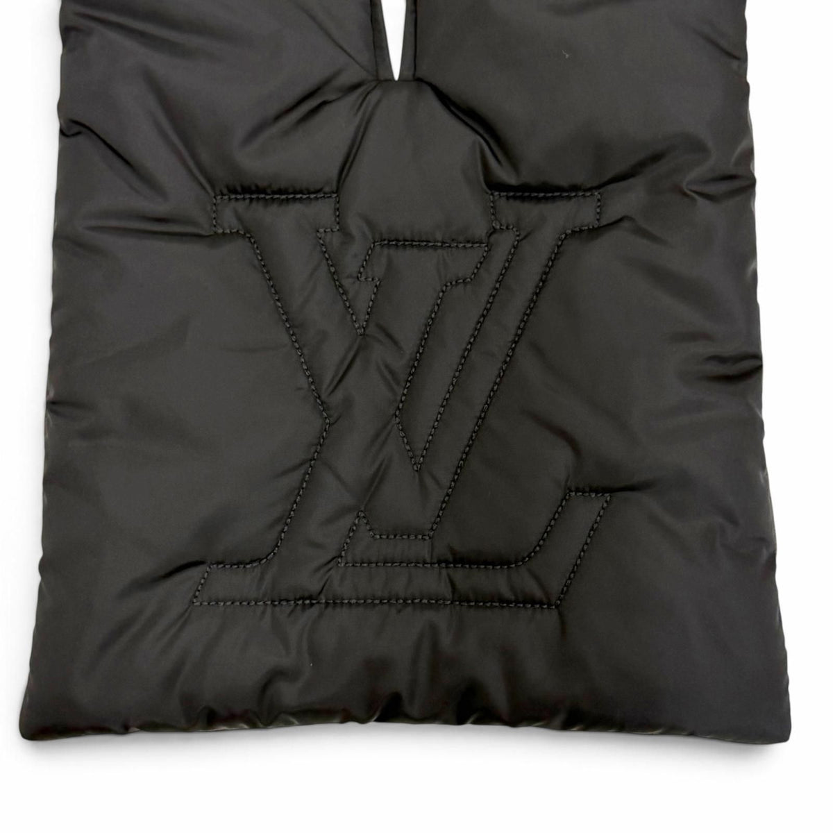 Louis Vuitton Echarpe Pillow Monogram LV Stitch Scarf Black Brown — view 5