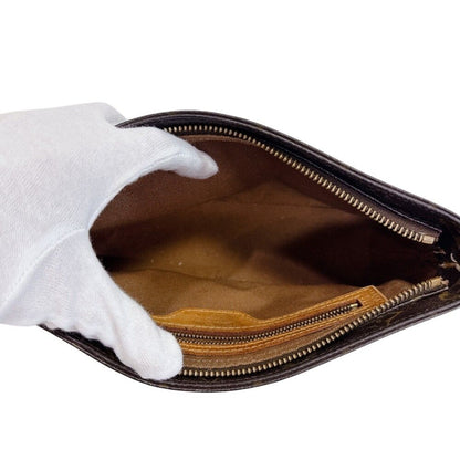 Louis Vuitton Trotteur Monogram Bag — view 6