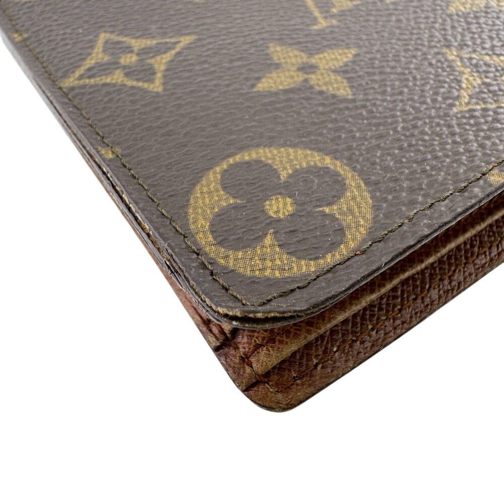 Louis Vuitton Bifold Wallet — view 4