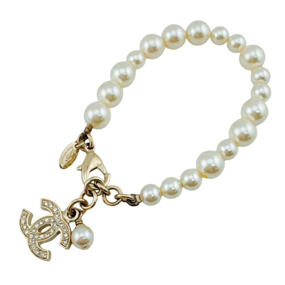 Chanel CC Logo Pearl Bracelet