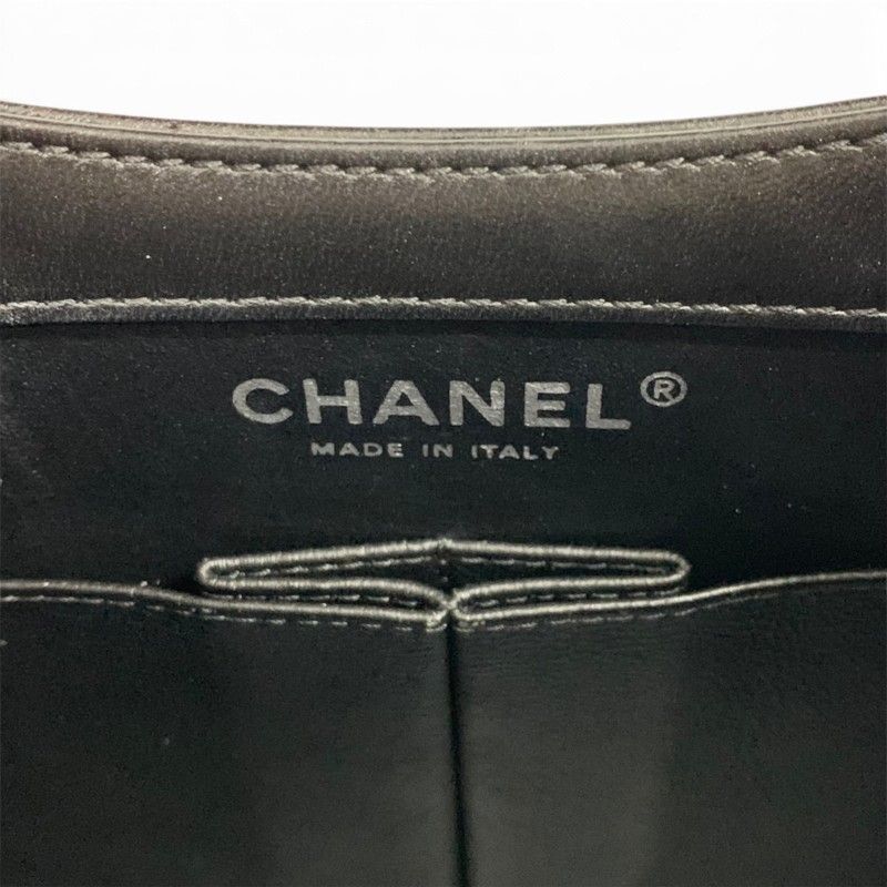 Chanel Shoulder Bag Black Silver Delivery Cutout Handle CC Logo Quilted Chain — view 8