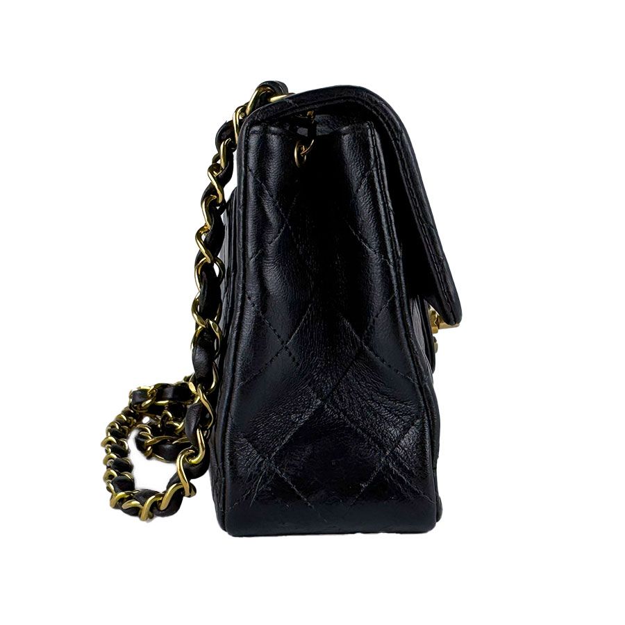 Chanel Shoulder Bag Quilted — view 2