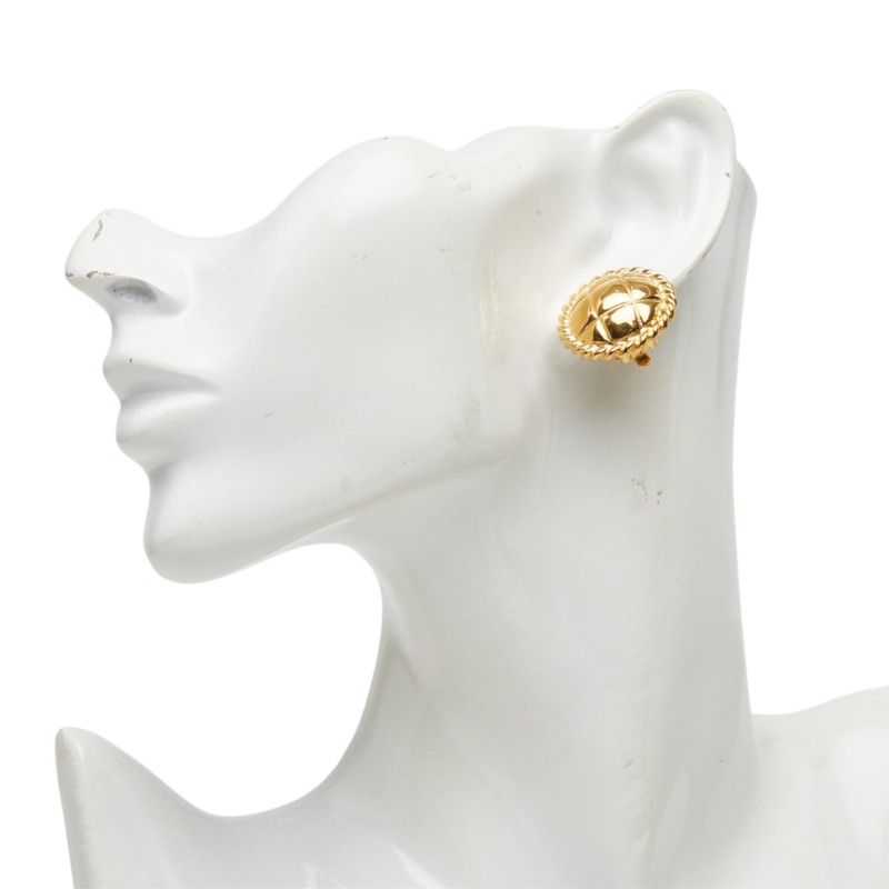 Chanel Quilted Earrings Gold Plated — view 6