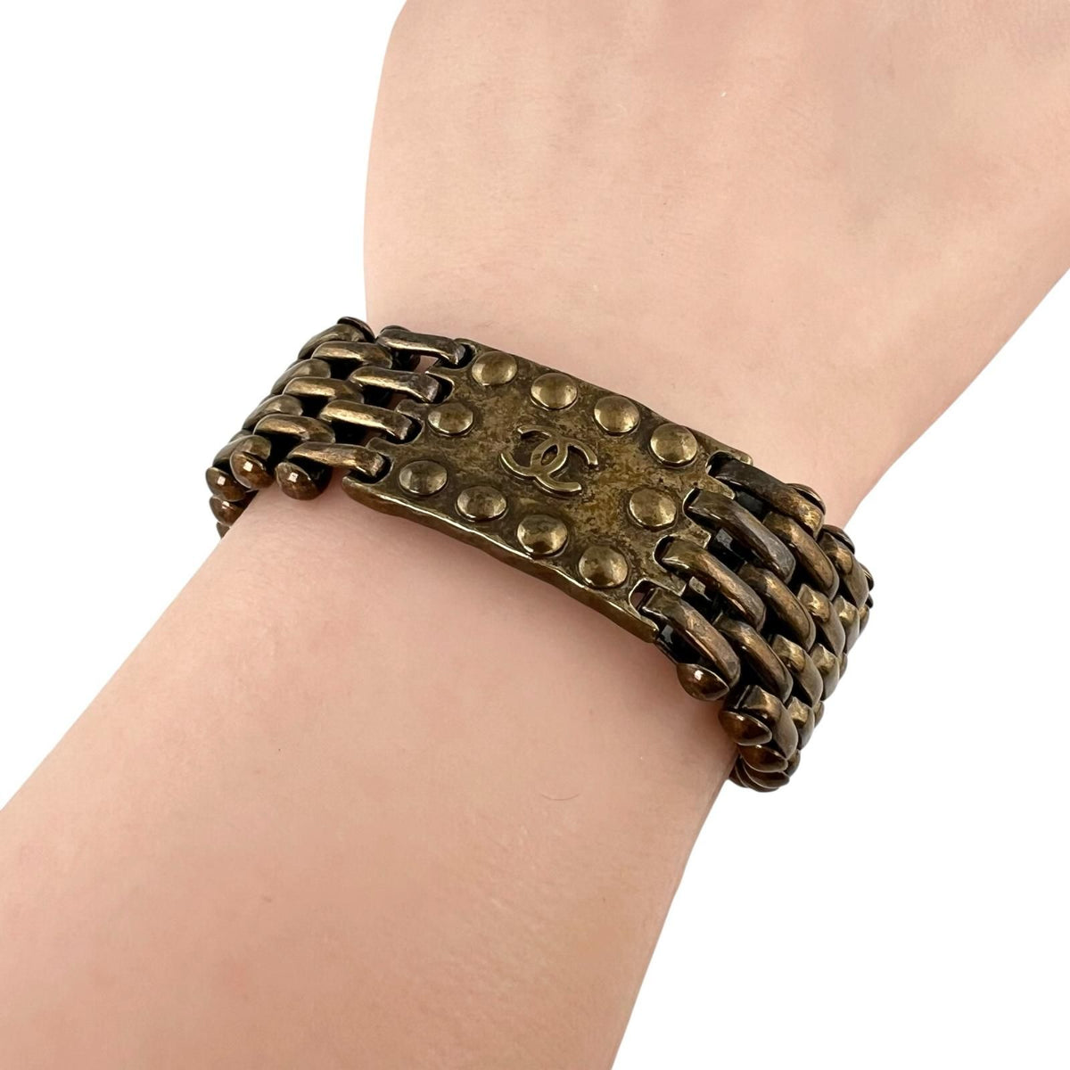 Chanel Vintage CC Logo Blanc Bracelet — view 4