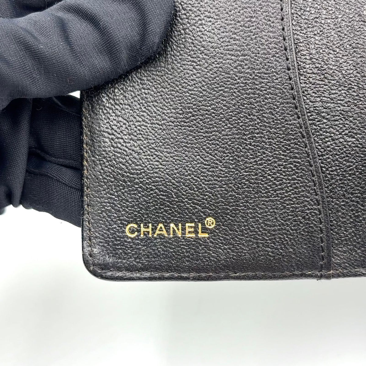 Chanel CC Logo Mini Caviar Leather Black Notebook Cover Gold Agenda — view 4