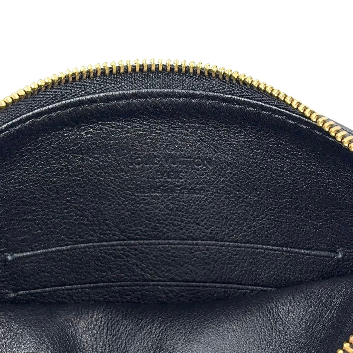 Louis Vuitton Mahina Selene Monogram Leather Black Pouch Gold — view 4