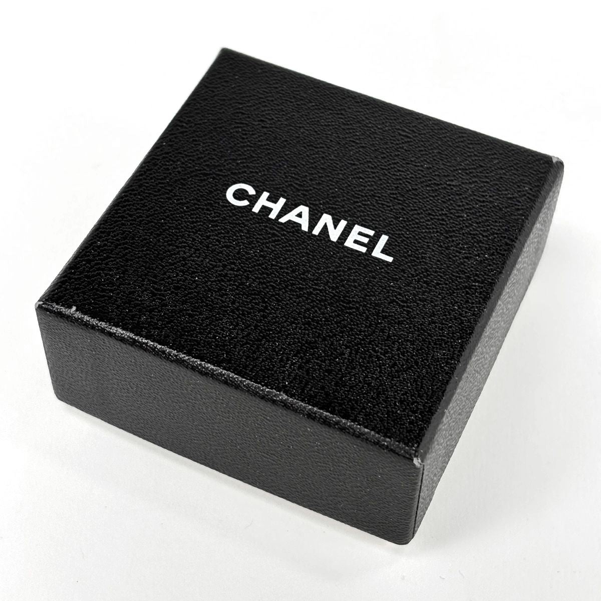 Chanel Necklace CC Logo Metal Rhinestone Silver — view 6