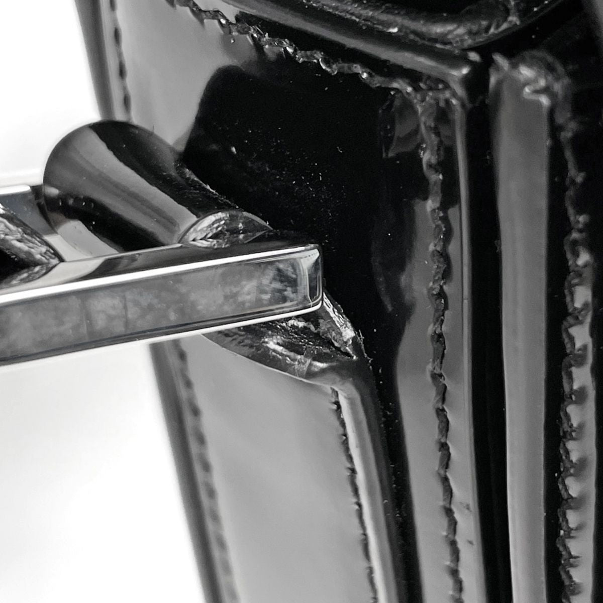 Saint Laurent Solferino Medium Shoulder Bag Patent Leather Black — view 4
