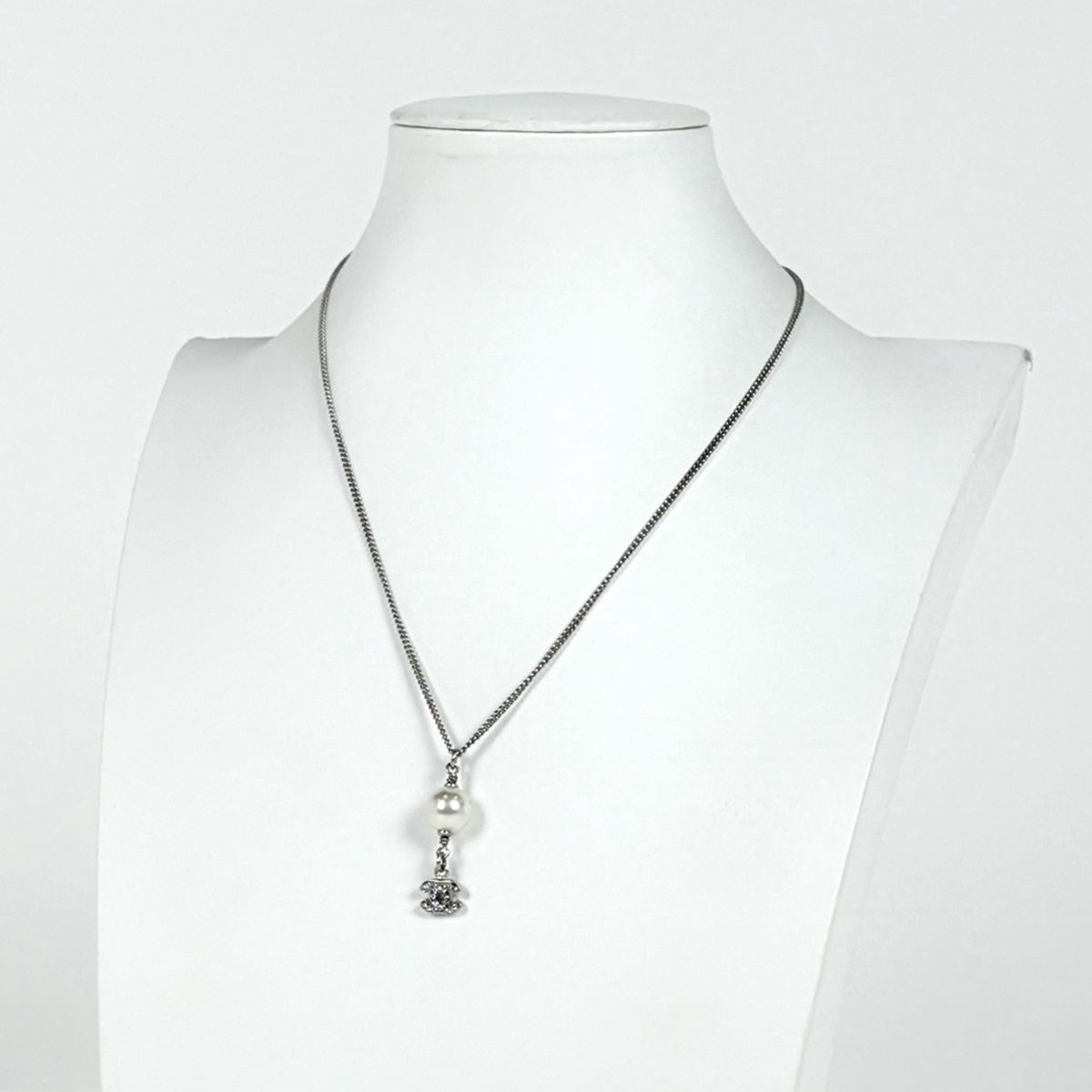 Chanel Necklace CC Logo Faux Pearl Silver Plated Rhinestone — view 6