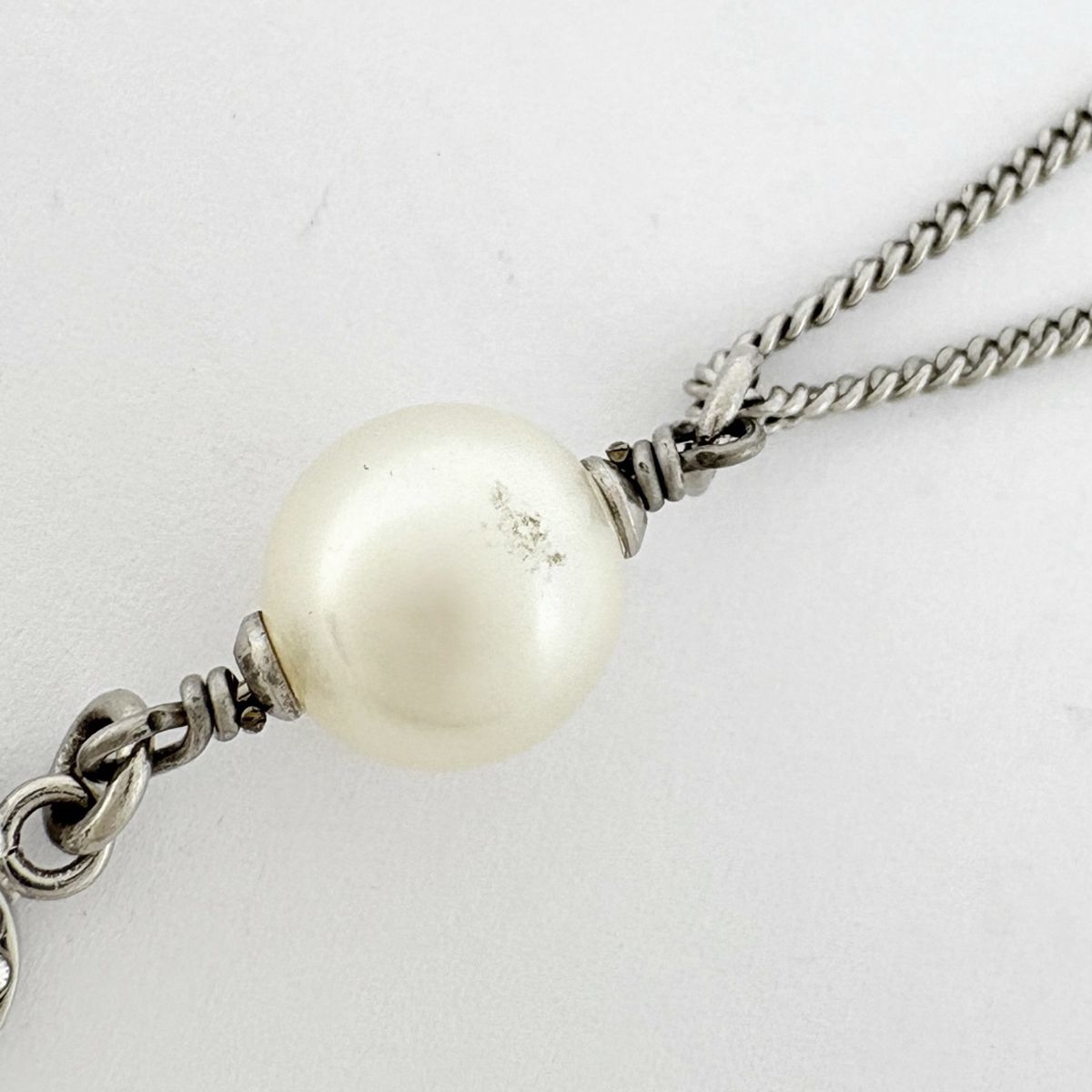 Chanel Necklace CC Logo Faux Pearl Silver Plated Rhinestone — view 4