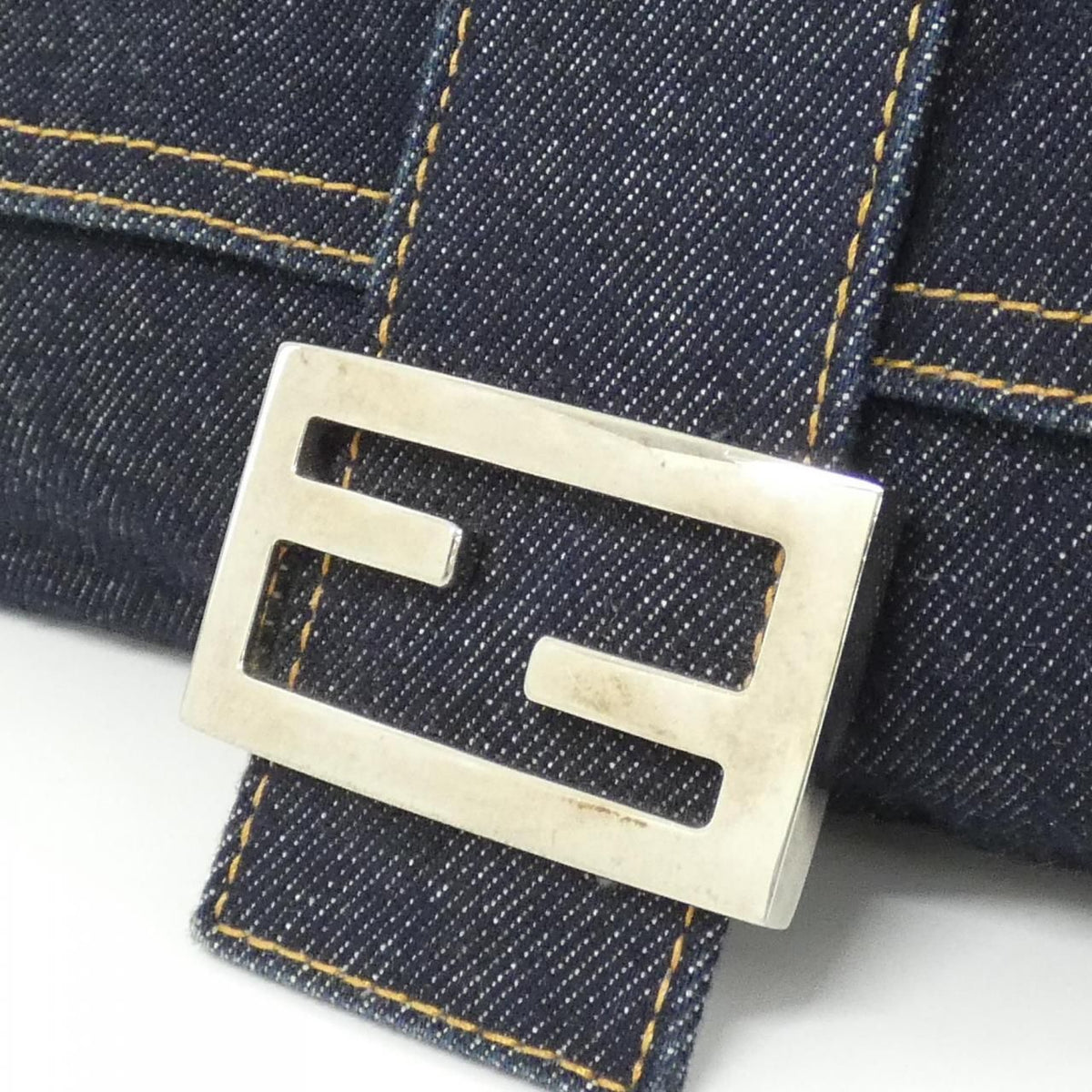 Fendi Vintage Mamma Baguette Shoulder Bag — view 4