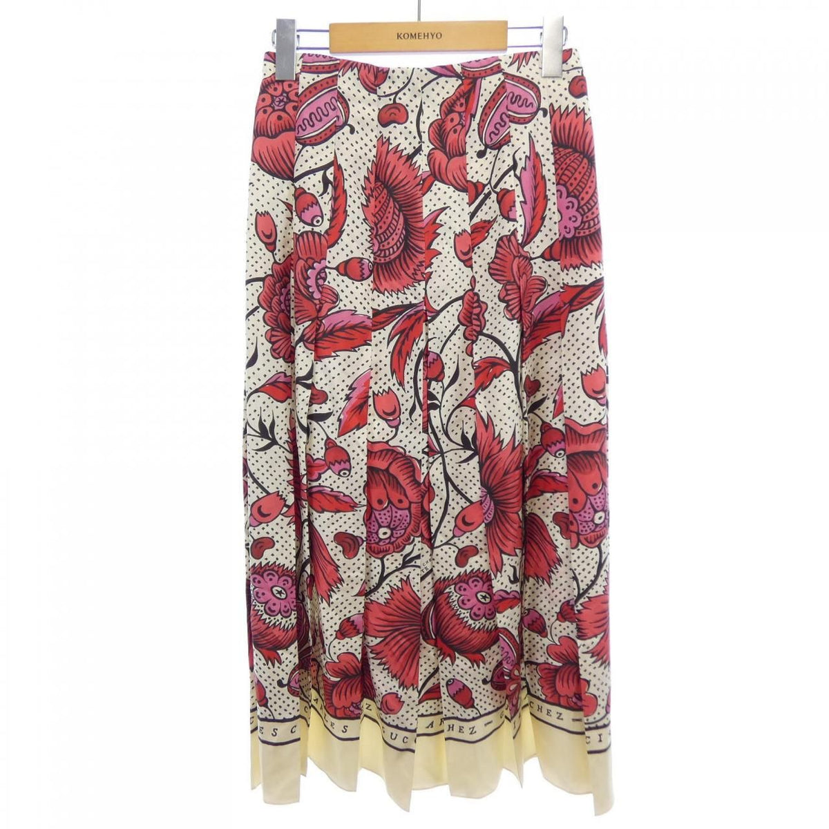 Gucci Skirt Beige