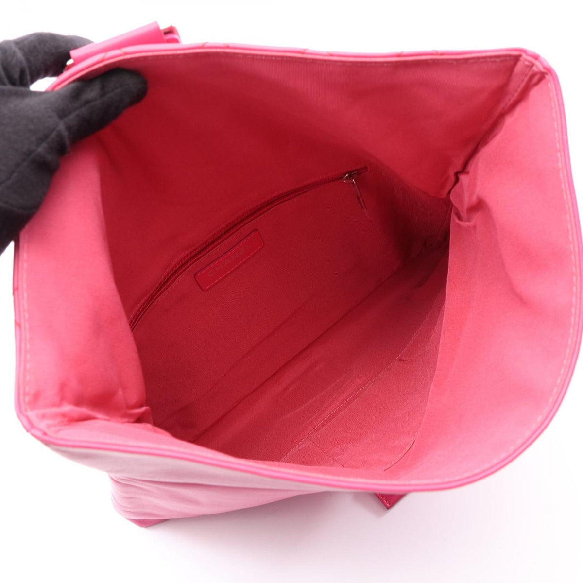 Chanel Clutch Quilted Fuchsia Pink Lambskin — view 3