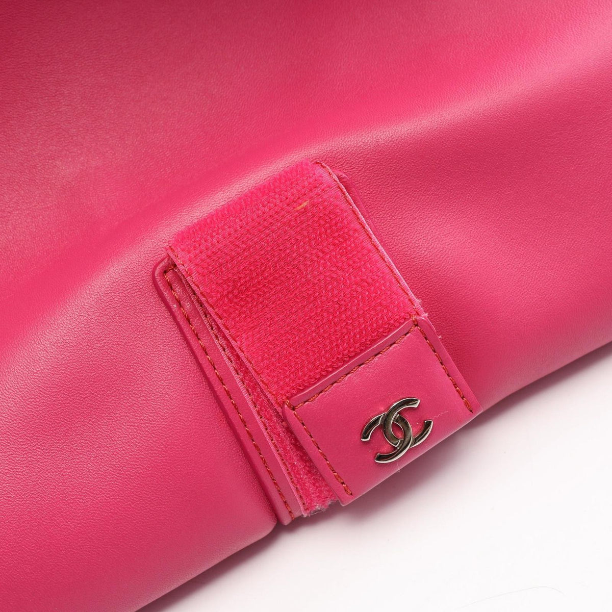 Chanel Clutch Quilted Fuchsia Pink Lambskin — view 8