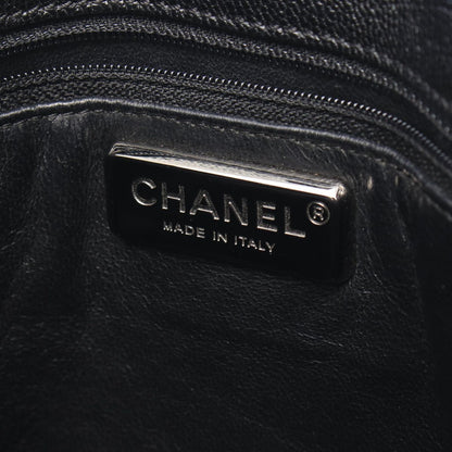 Chanel Tote Bag CC Logo Black Leather Chain — view 4