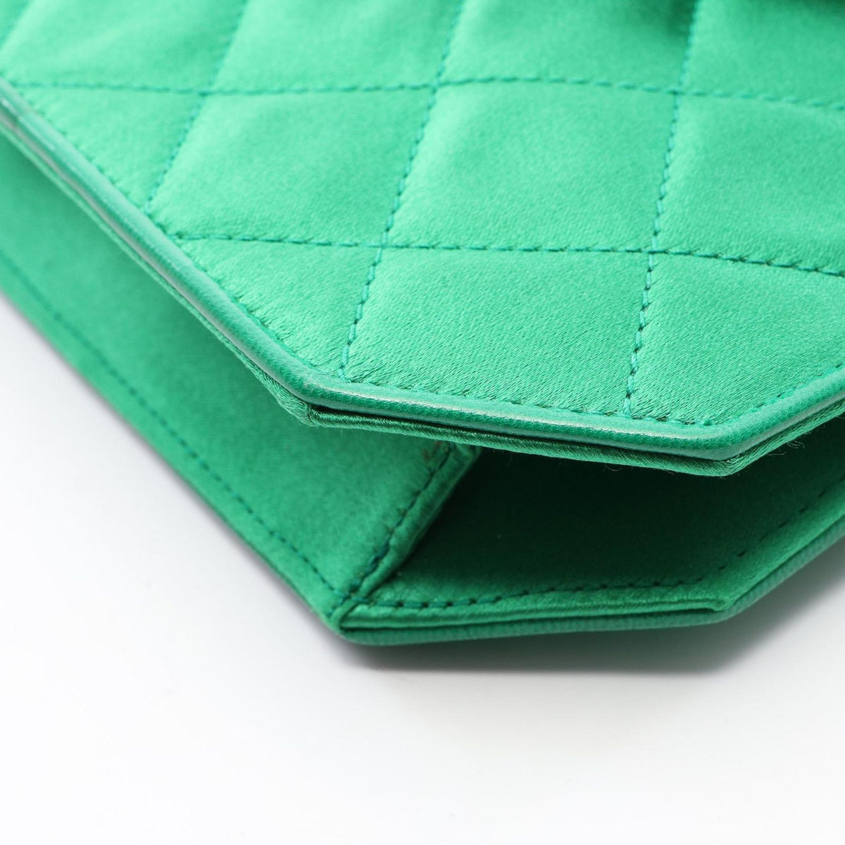 Chanel Shoulder Bag Quilted Mini Green Fabric Chain — view 7