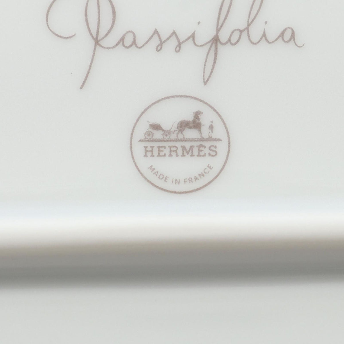 Hermes Tableware Oval Platter Passifolia GM Leaf — view 4