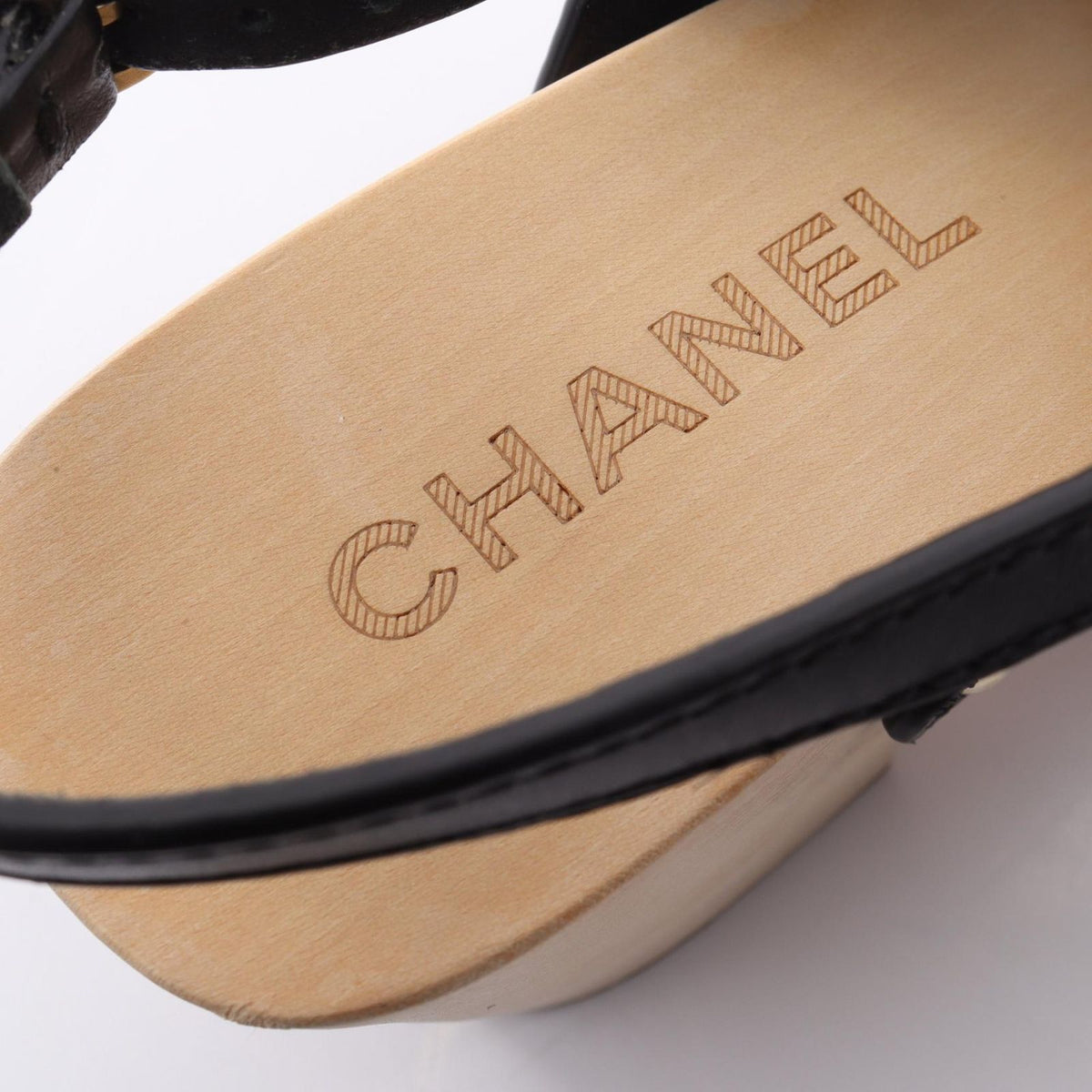 Chanel Sandals CC Logo Clover Wood Wedge Sole Leather — view 5