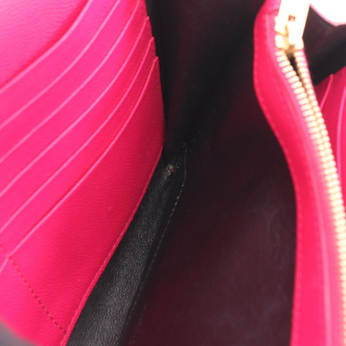 Saint Laurent Paris Shoulder Bag Cassandra Chic Leather Chain Wallet — view 7
