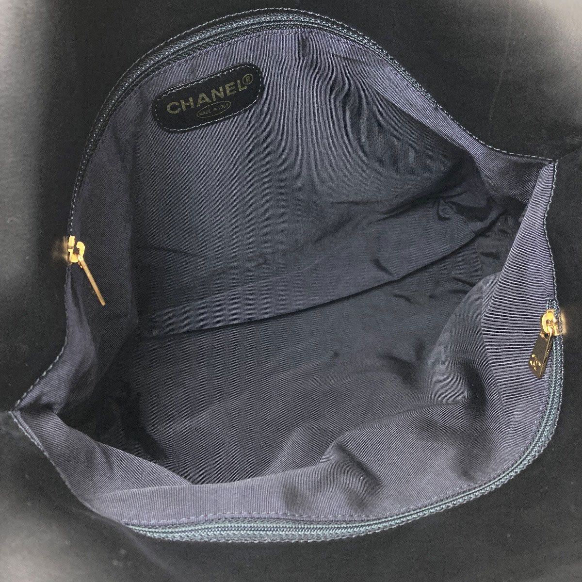 Chanel CC Logo Tote Bag Lambskin — view 5
