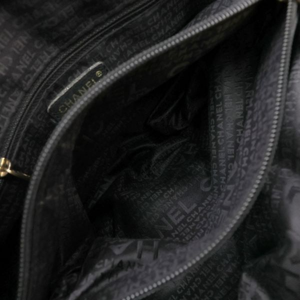 Chanel Caviar CC Logo Tote Bag — view 4