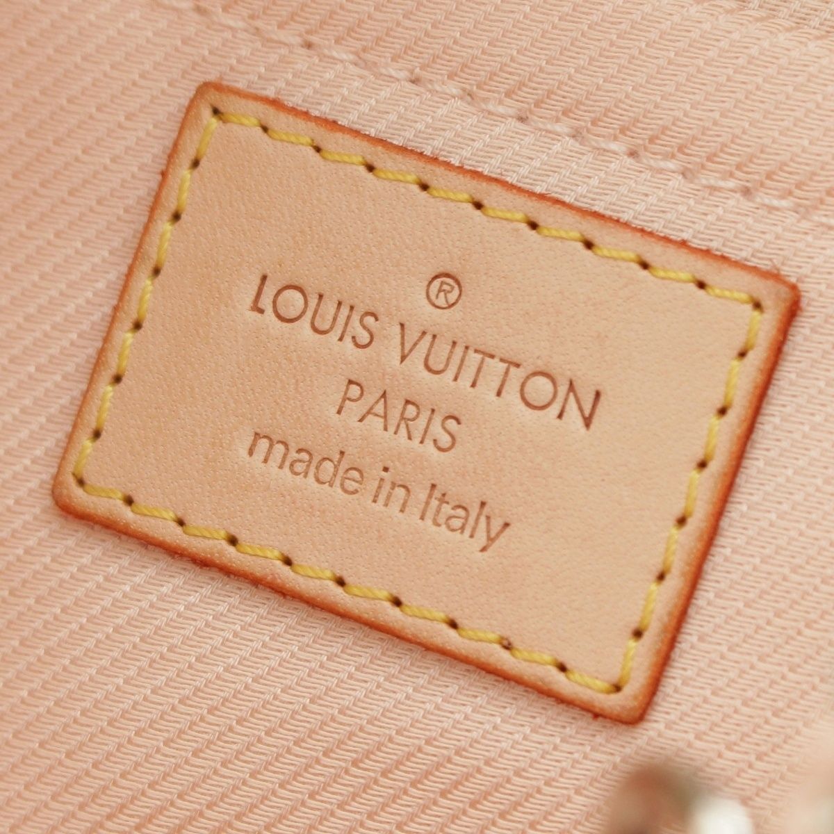 Louis Vuitton Limelight Pochette Altaire Monogram Clutch Silver — view 7