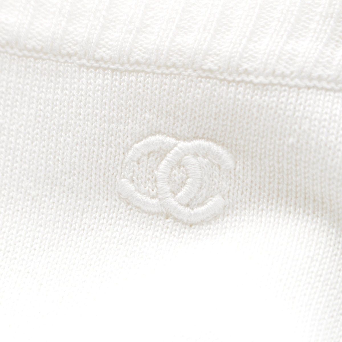 Chanel Creation Cotton Square Color CC Logo Top Short Sleeves White — view 8