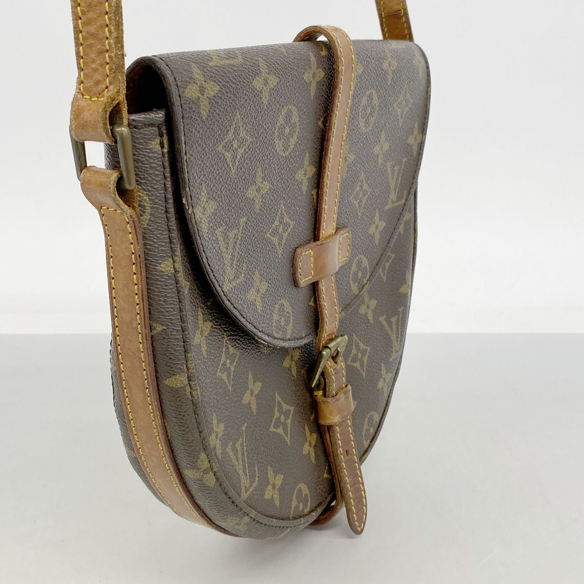 Louis Vuitton Shoulder Bag Monogram Chantilly MM Brown — view 2