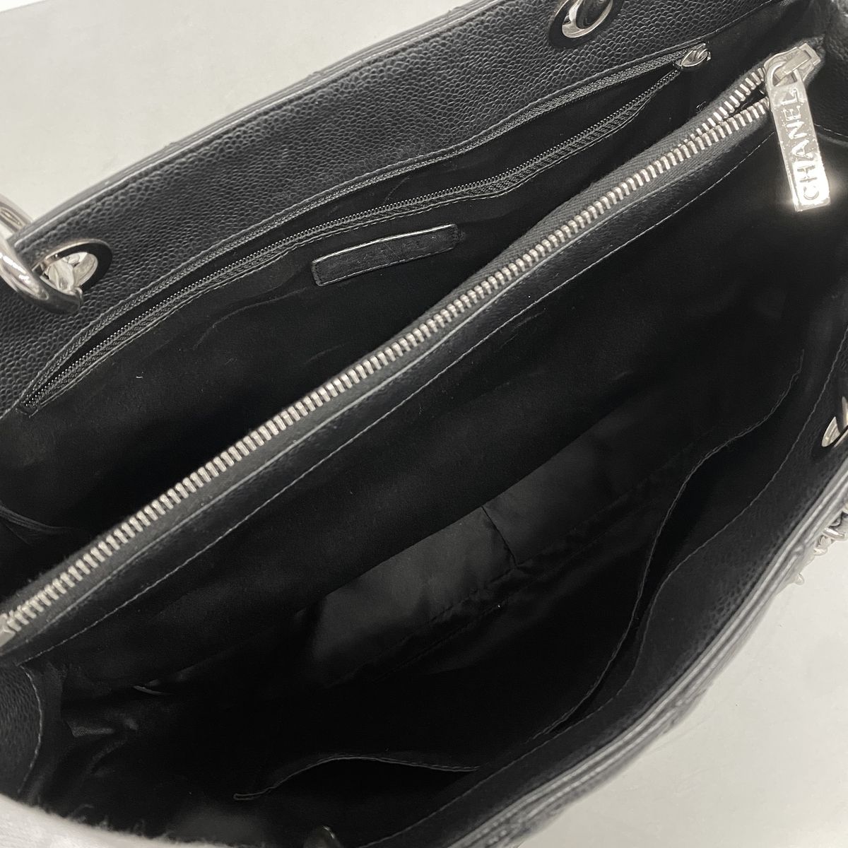 Chanel Chain Tote Bag Quilted Caviar Leather Black Silver — view 4