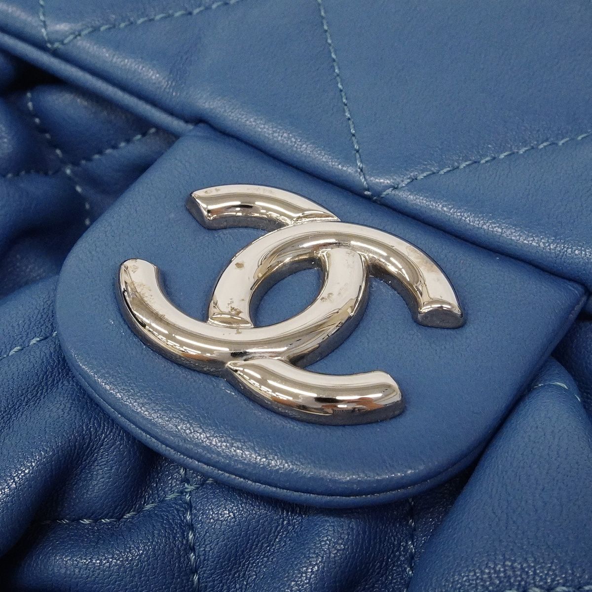 Chanel Shoulder Bag Quilted Leather Blue Silver — view 7