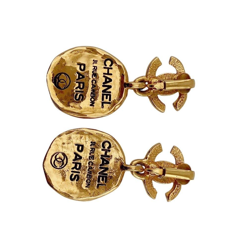 Chanel 31 Rue Cambon Earrings Gold — view 3