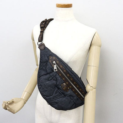 Louis Vuitton LV Ski High Rise Shoulder Bag Cross Black — view 6