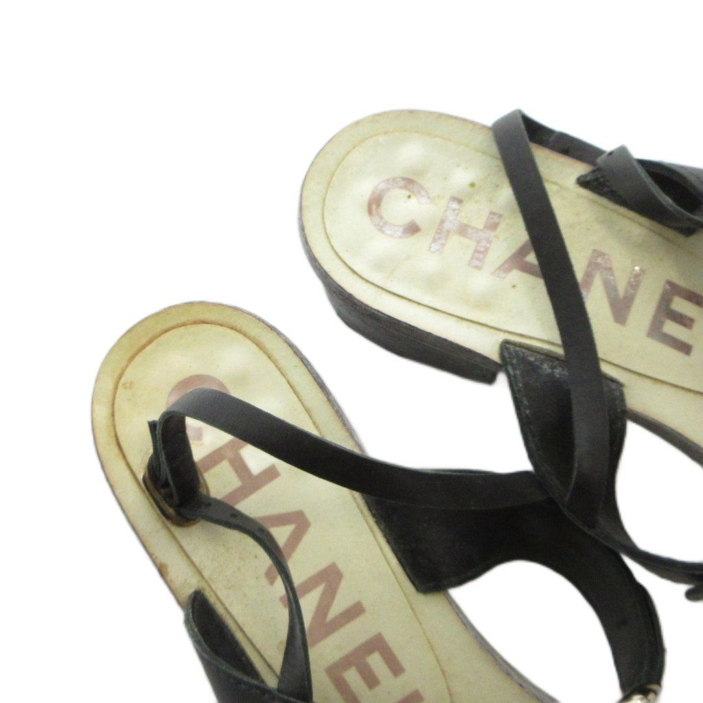 Chanel Sandals Strap Thong CC Logo Leather Black — view 4