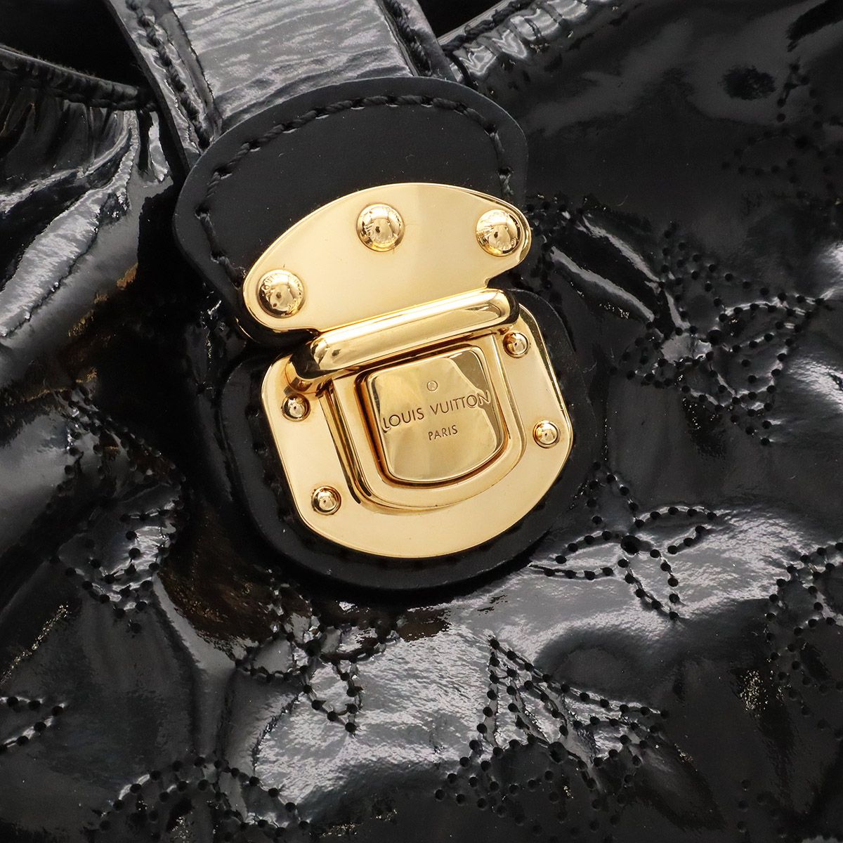 Louis Vuitton Monogram Mahina Surya L Tote Bag Shoulder Patent Leather Noir — view 5