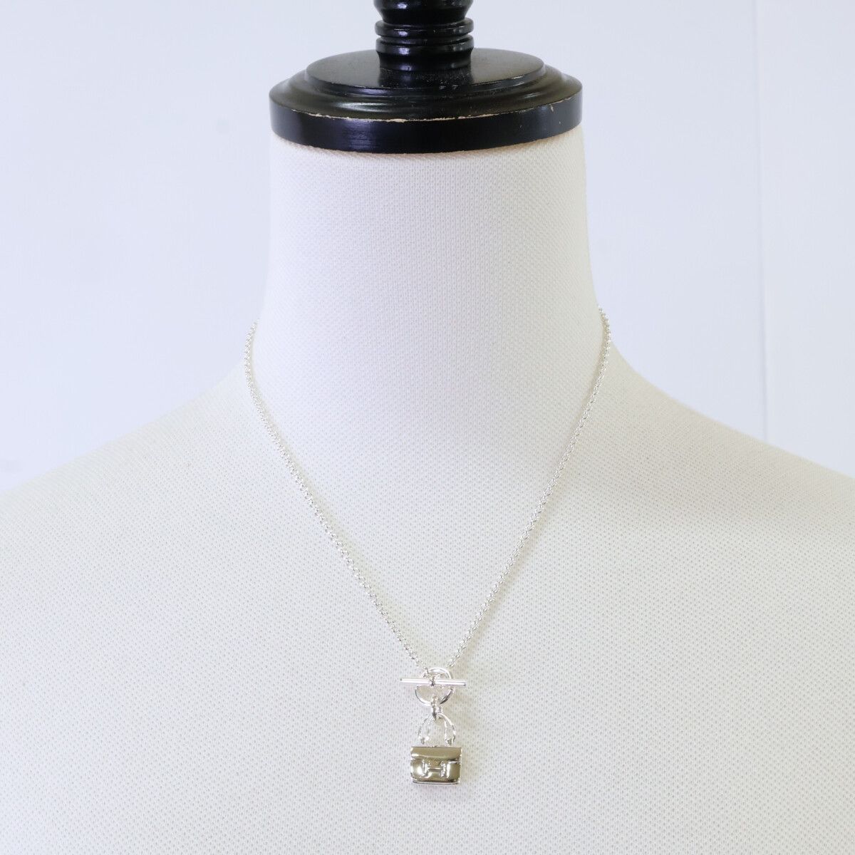 Hermes Amulette Constance Pendant — view 8