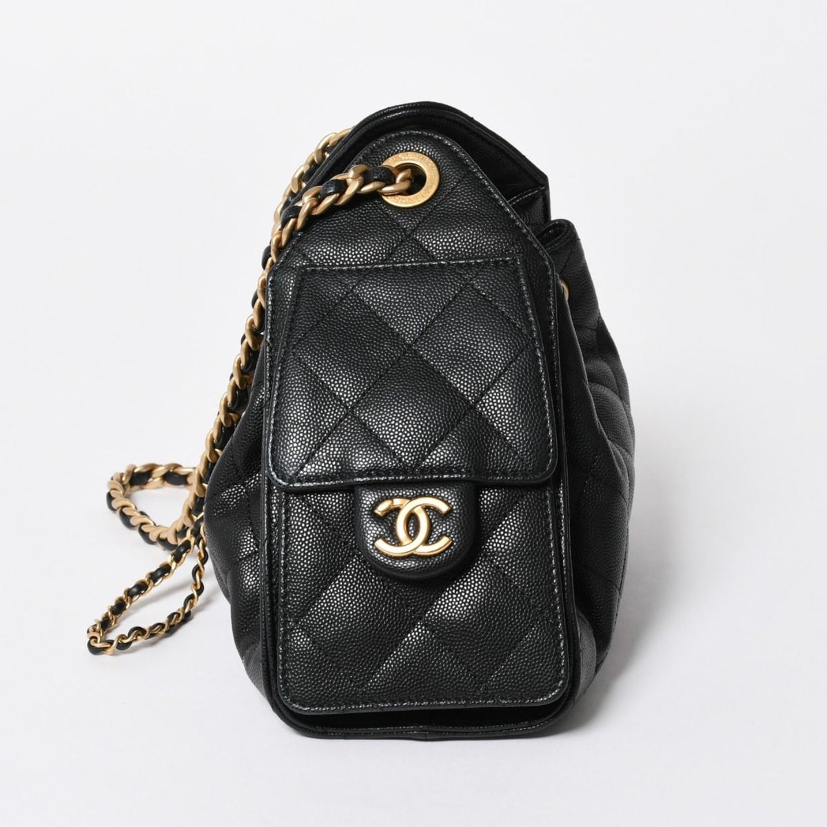 Chanel 25 Medium Chain Bag CC Logo Caviar Leather Black — view 5