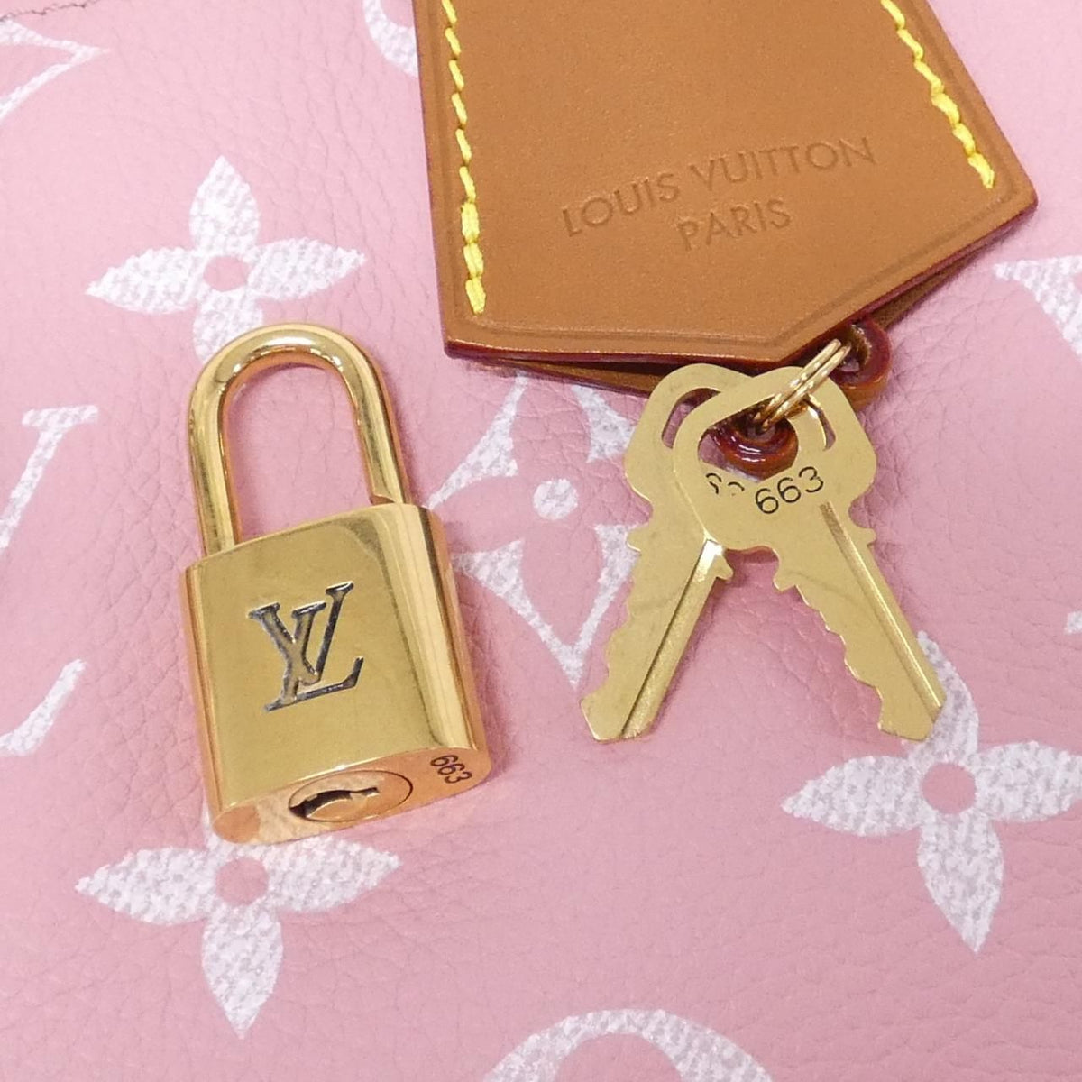 Louis Vuitton Monogram Leather Speedy P9 Bandouliere 40 Boston Bag — view 5