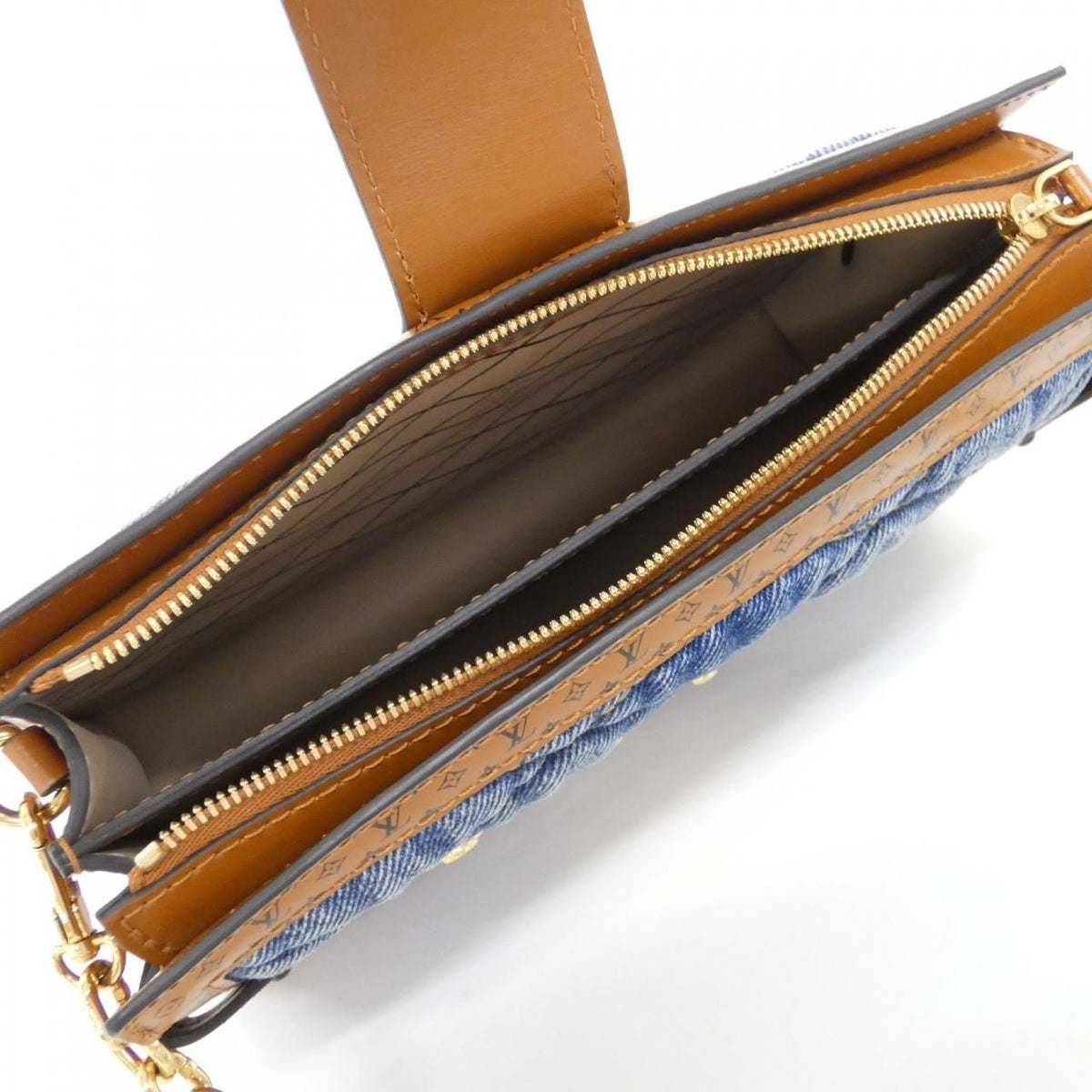 Louis Vuitton Monogram Trunk Clutch — view 7